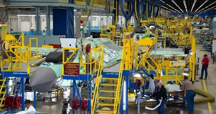 法国打得赢英国吗？法国：现在全世界我打不赢的国家只有两个半