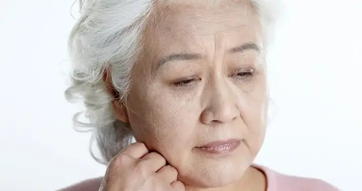 人不是慢慢变老的！发现：2个“断崖式”衰老节点，很多人没躲过