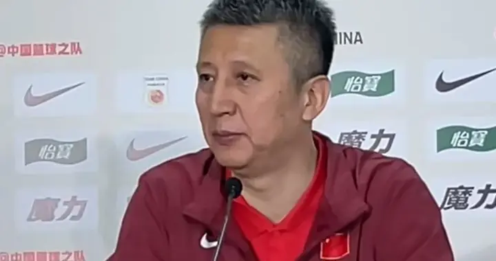 球员评分！中国男篮失利，郭士强最低分，球迷呼吁带徐杰、赵继伟