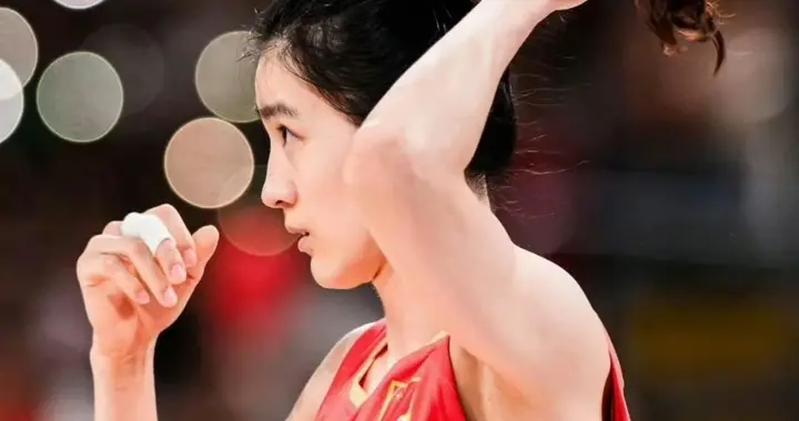 女排集训6人首进国家队值期待，一位置赵勇放弃中生代恐成大麻烦