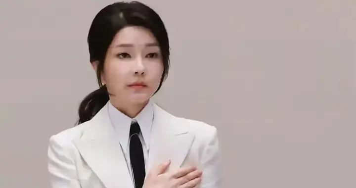 魔咒再现？金建希获刑7年，“权力背后的女人”终陷法网！