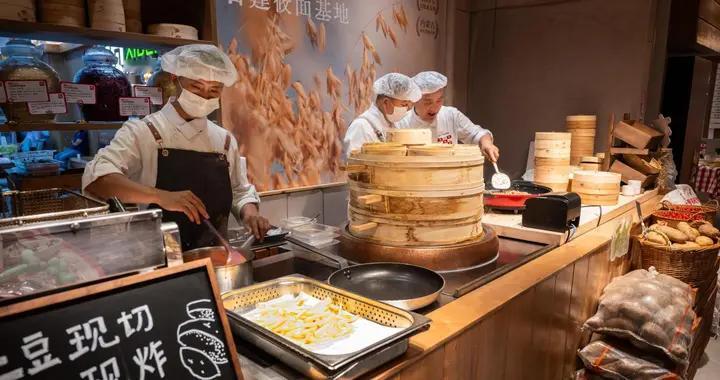 从"不敢去"到"可以试试"，消费者对西贝的态度在变