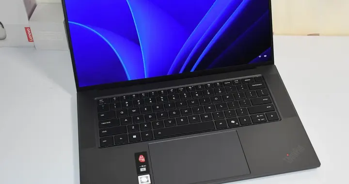 ThinkPad X9 15p全能本测评：酷睿X9+30小时长续航+超...