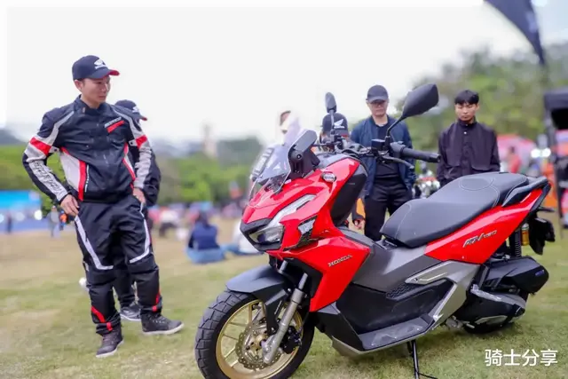 五羊本田150踏板车，又有新动态，细节很高级车身更丰满