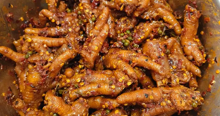 糊辣壳椒麻鸡脚：越啃越香的爽脆