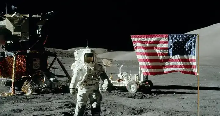 退休的聊登月吗，当年 12 人踏过月球，这次有啥新玩法？