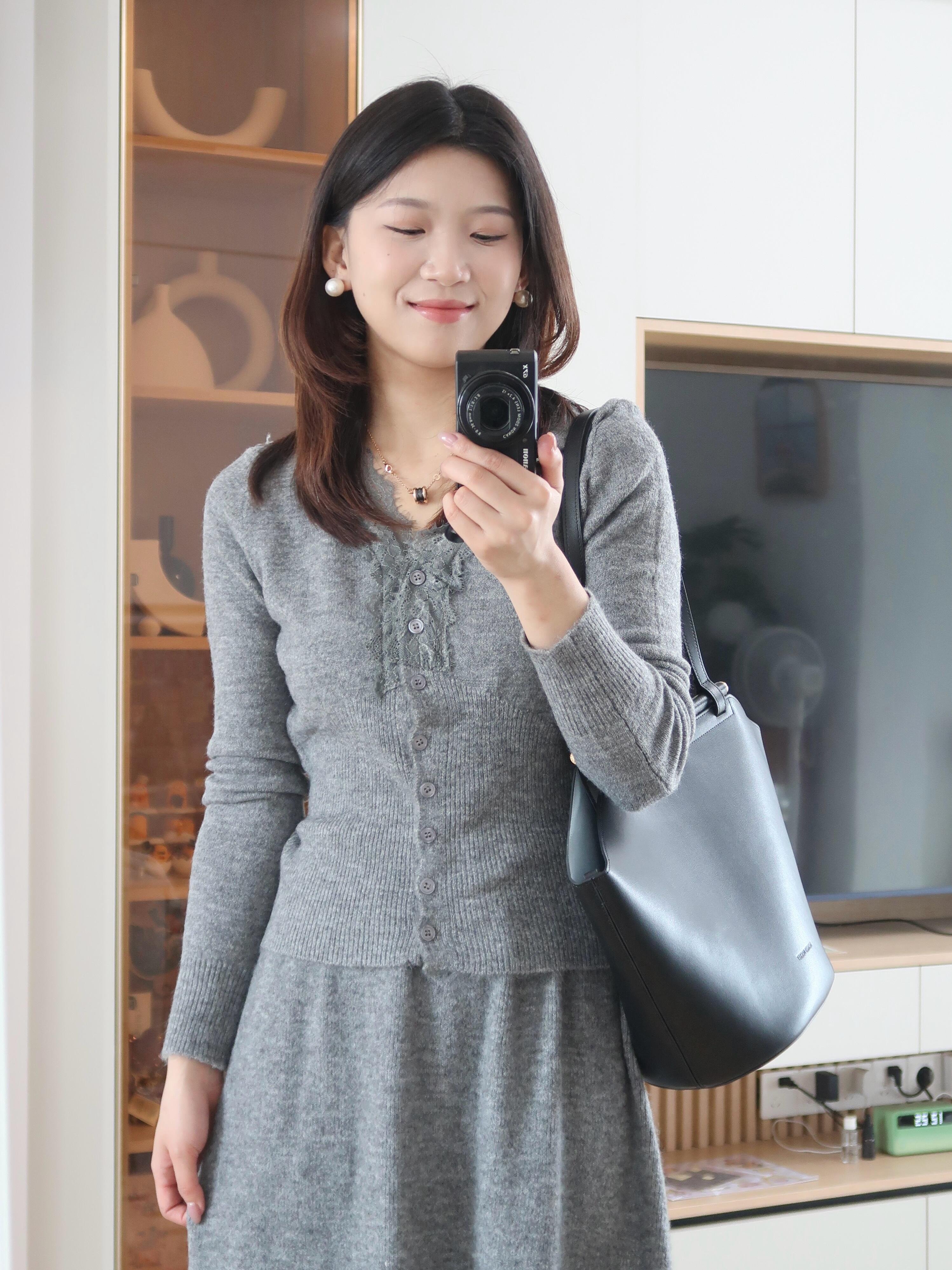 OOTD|这件灰色针织长裙套装真的好看！
