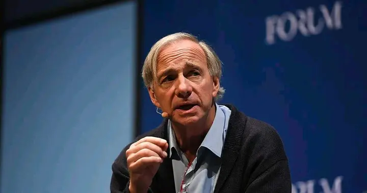 西方专家意识到，人民币崛起无法阻挡，将与美元争全球储备货币