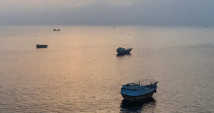 美伊已同意停止袭击，美官员：目前都将按兵不动，船只可自由通行