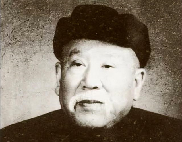 1971年谢老病逝，妻子王定国找到中央：我什么级别，就住什么房子