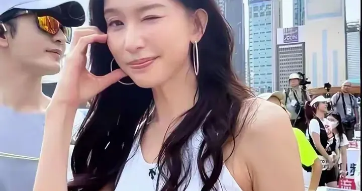 香港马拉松明星修罗场：黄晓明赢麻了，林志玲却因穿搭被群嘲？