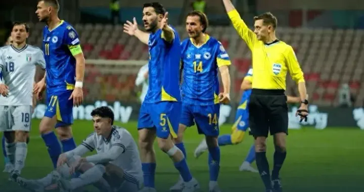 十人应战，红牌成转折点，点球大战崩盘。