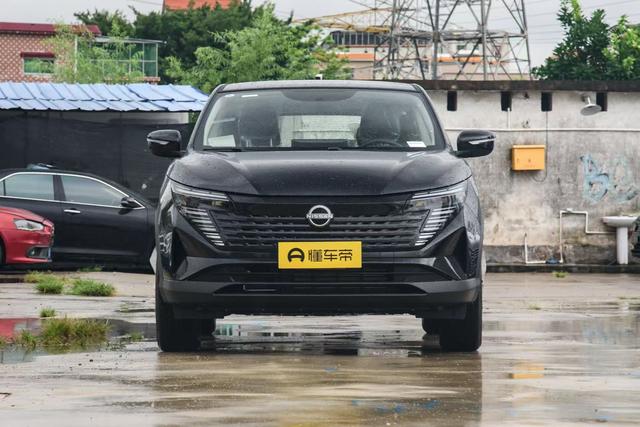 2025款改款逍客·荣誉上市，售价12.59万元起！