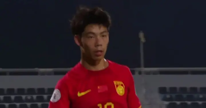 中国男足3-3西亚劲旅，连续3轮U17海湾杯保持不败，排名第一