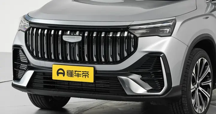 豪越 L 百变座舱全家出游露营全能座驾