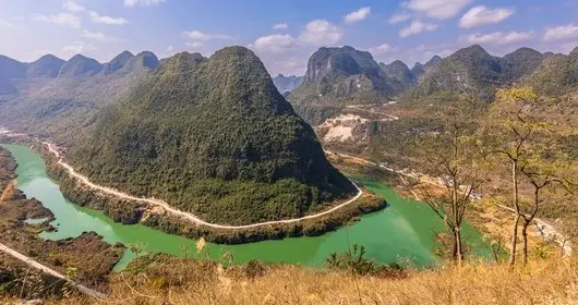 奉劝各位谨慎前往广西河池，不是风景不好，而是戒断反应太折磨人