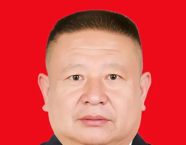 四川教育蛀虫兰涛被查，长的朴实贪念大，学历高，严惩不贷！