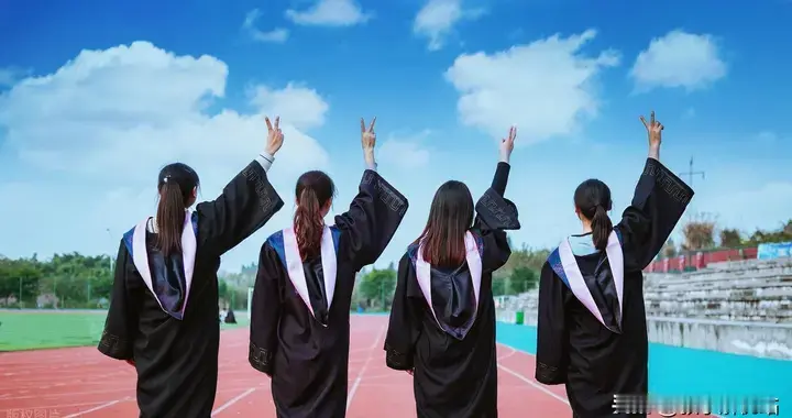 清华博士读16年被劝退：学霸掉队，根在小时候的自律没养对