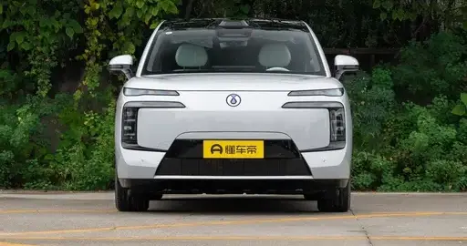 零下30℃也从容！腾势N8L易三方+雪地模式，新手冬季出行的定心丸