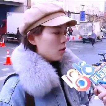 漫聊知识：“这女子彻底火了。”杭州，女子