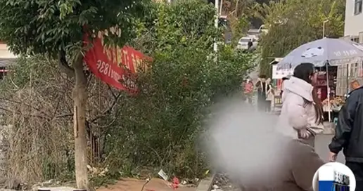 大学生冰糖葫芦摊被掀，赔偿后为何仍被拘？