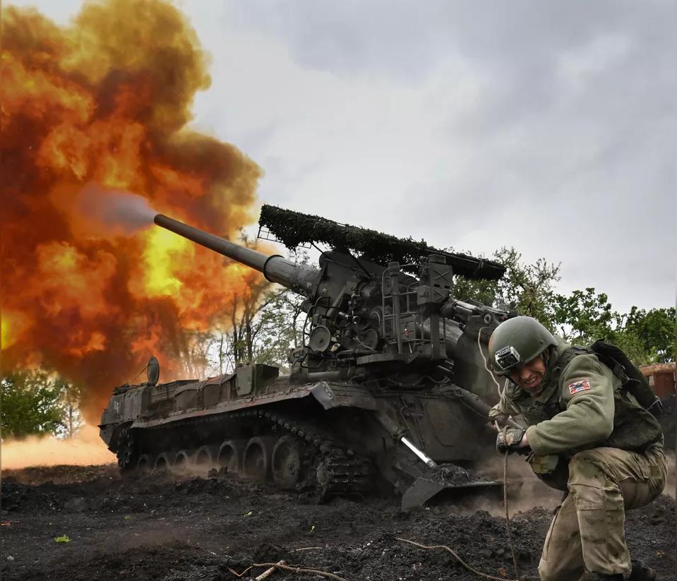 有人嘲讽俄军拉胯，理由是一座红军城打那么久都没打下来。说这话的人估计是...