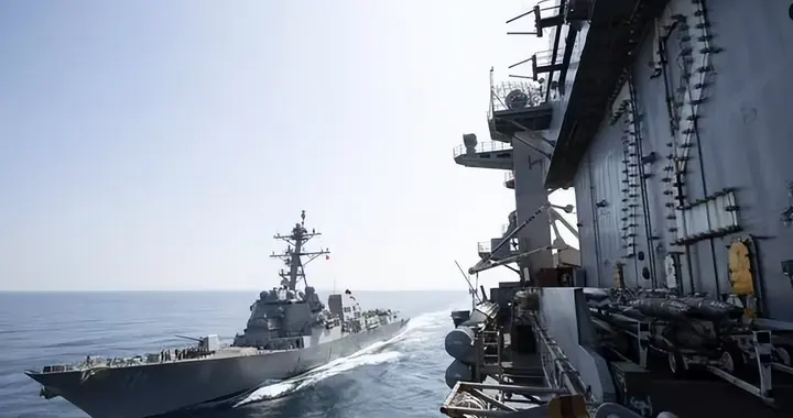 终究还是让步了，美军没解除海上封锁，伊朗外长来到了巴基斯坦