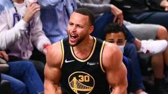 玩转体育：库里，你又一次让火箭队失望了！