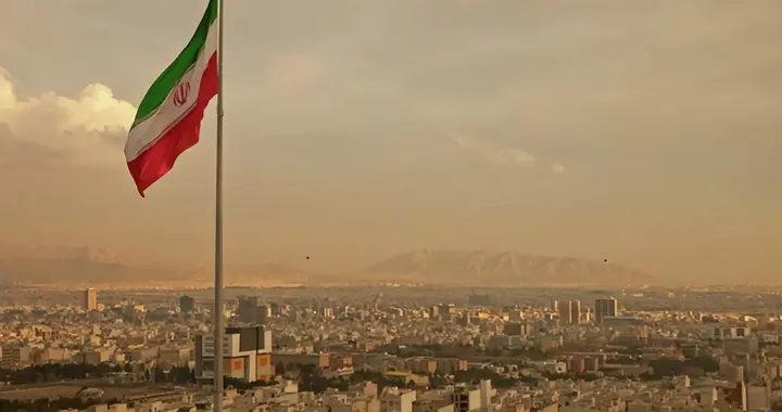 帮手全到齐，伊朗导弹库存暴增，中方及时声援，美英连夜通告撤军