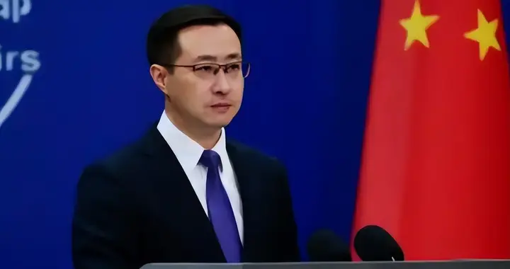 高市挑衅中国，拒不道歉的原因，终于找到了，外交部感到“震惊”