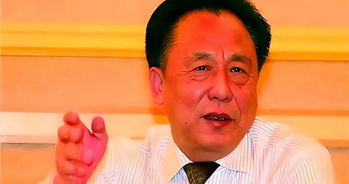 包养10位情妇，睡觉靠翻牌，生下11个私生子，75岁仍在拼命生娃！