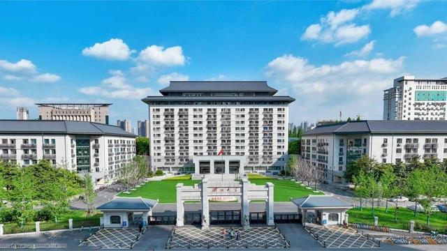 湖北大学新增一位女性副校长，1983年出生，有985名校学习背景