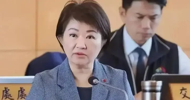 卢秀燕夜会蓝委，商谈2400亿无人机条例，国民党一人不装了