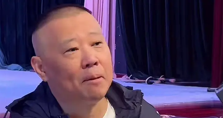 郭德纲回应纲丝节安排，揭秘《一仆二主》，排出的胡闹才叫喜剧