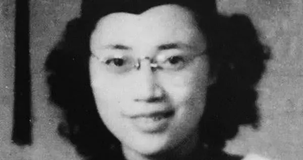 1982年，八宝山烈士陵园迎来女英烈，墓碑仅三个字：归来兮