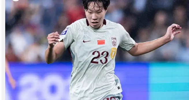 中国足球从此崛起！从亚洲杯到欧冠！邵子钦留洋本菲卡