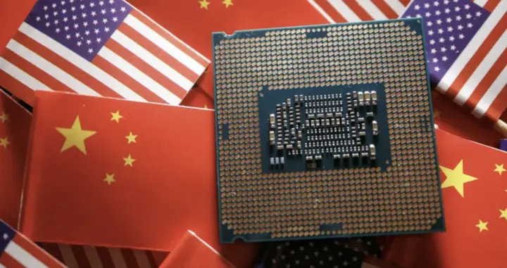 中美第三轮对决开打，中国悄悄埋下暗线，捏住美国七寸，还有后手