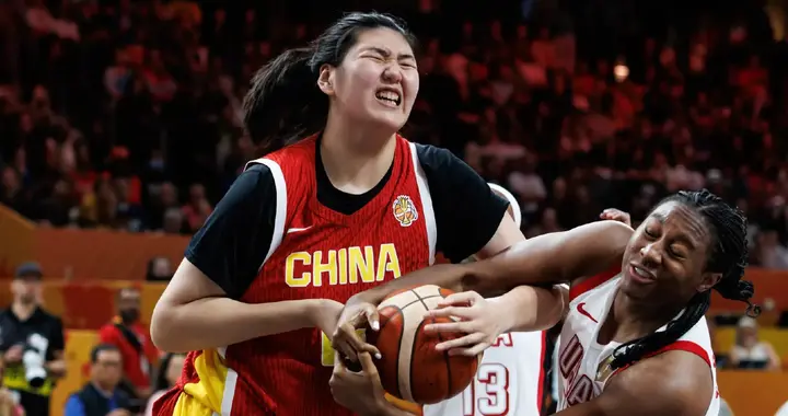 中国女篮的最大短板竟然是2米26的张子宇！