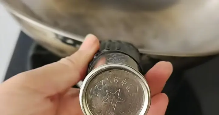 自称不粘锅厂家开始复工，博主声明 :假！不粘锅厂家还没找到