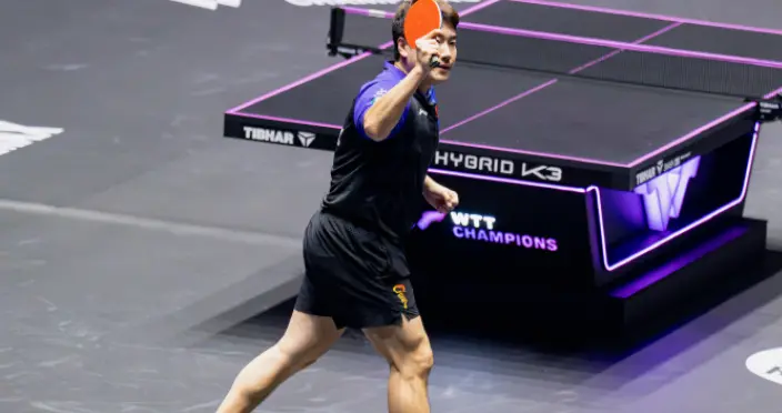 29日晚间WTT冠军赛：两场3-0横扫！美和剃光头 梁靖崑横扫 决战西蒙