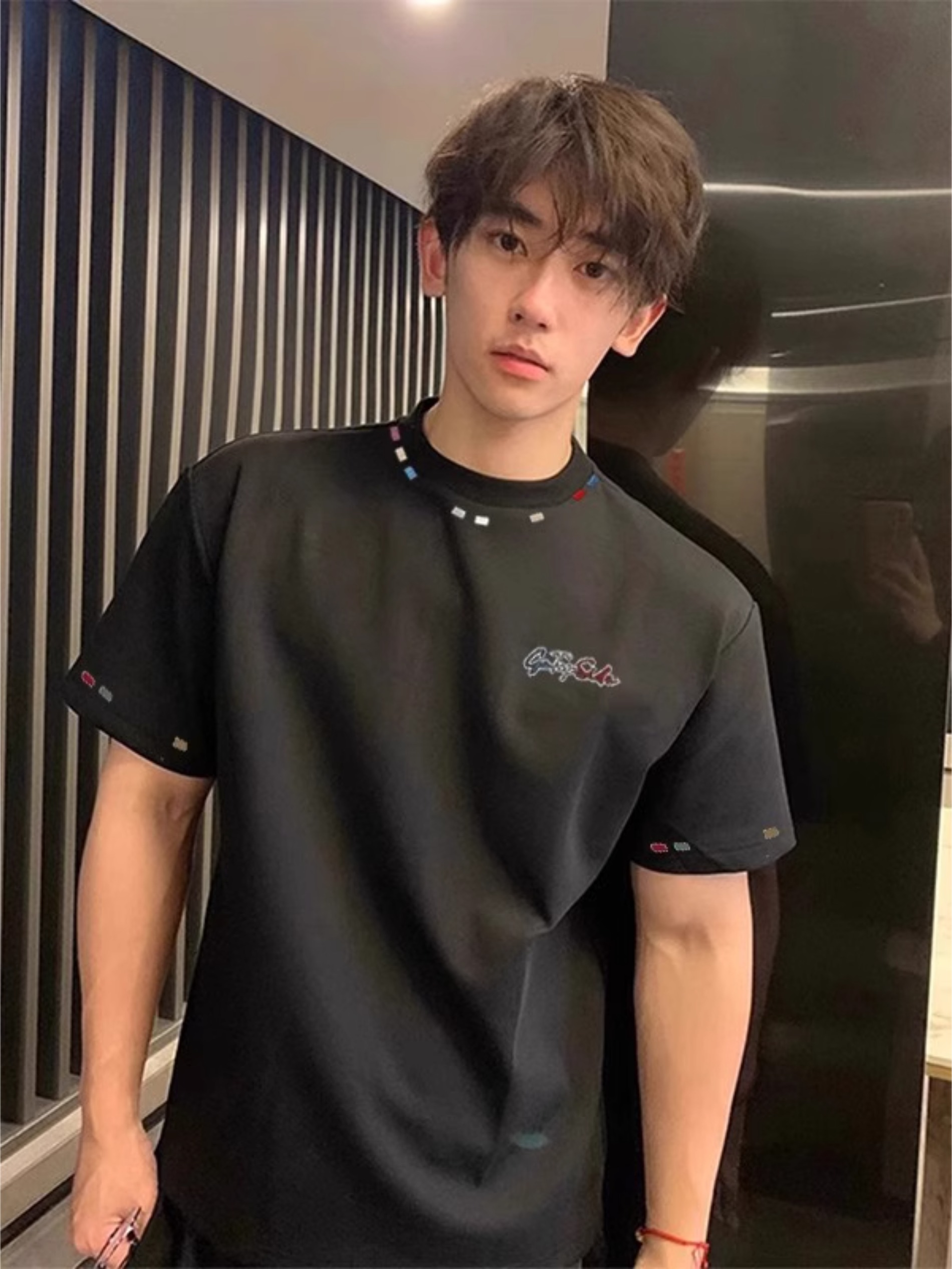 黑色彩虹刺绣短袖男cleanfit美式个