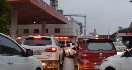 【海南车主注意！3月9日油价大涨成定局，一箱油多花19元】