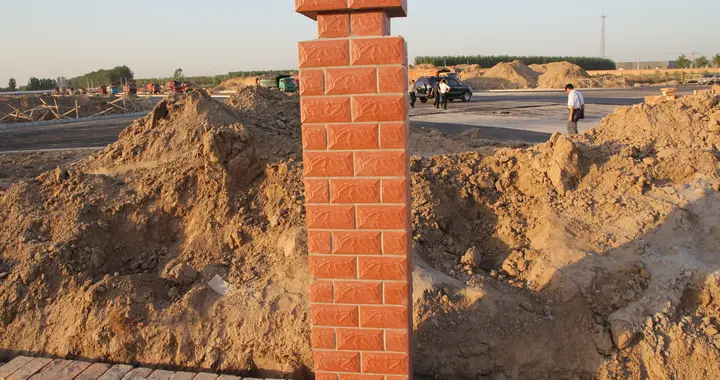 在北京华夏聚龙电子自动化公司，我工作两年，离职提取住房公积金