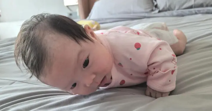 “脑瘫儿”有什么征兆？4个信号藏不住，占一半以上，要留心眼