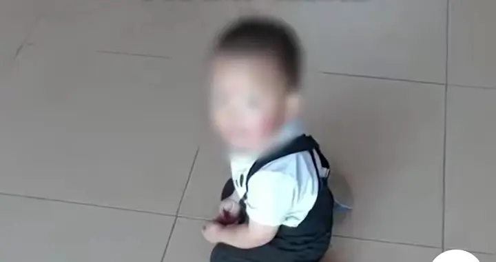 22岁未婚小伙独自抚养11岁侄子十年！全网泪目：他还是个孩子啊