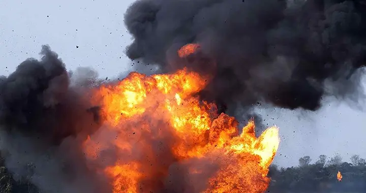 开打委国前，美被中俄按住，特朗普调转枪口，美军连夜轰炸第三国