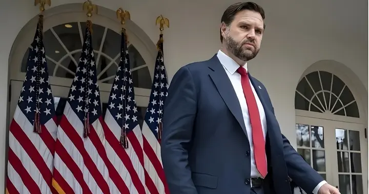 没谈拢！特朗普对华施压，禁止中伊签协议，话音刚落中国邻国出兵