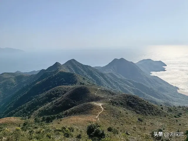 香港「一尖三咀穿四湾」徒步攻略：绝美海景与险峰挑战