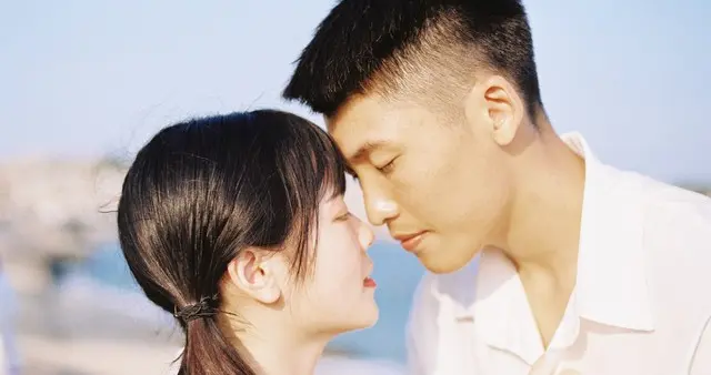 我只爱你一个人，不靠新鲜感，也不怕坚持