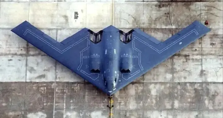 B-2在中国领空寸步难行?